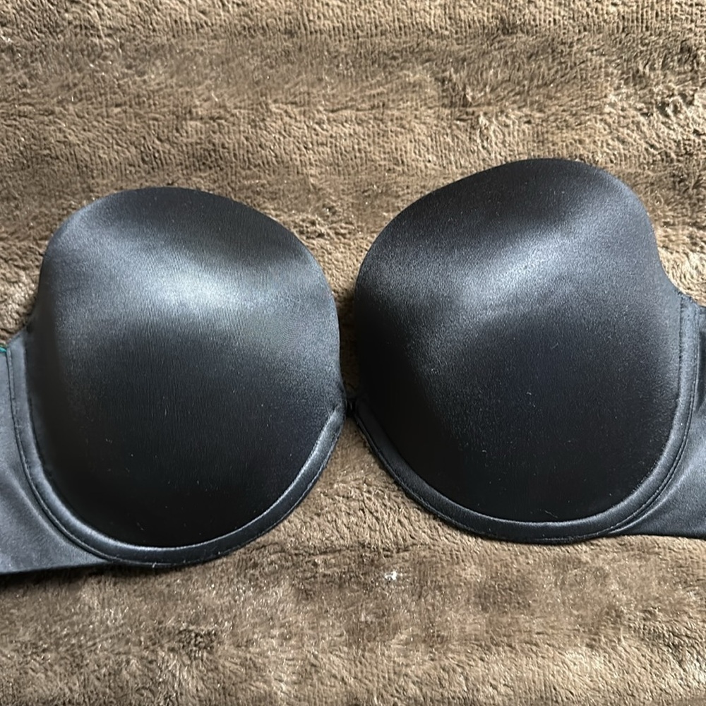 Victorias Secret Very Sexy Strapless Bra Black 36D